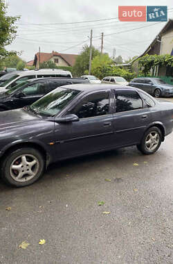 Седан Opel Vectra 1997 в Коломые
