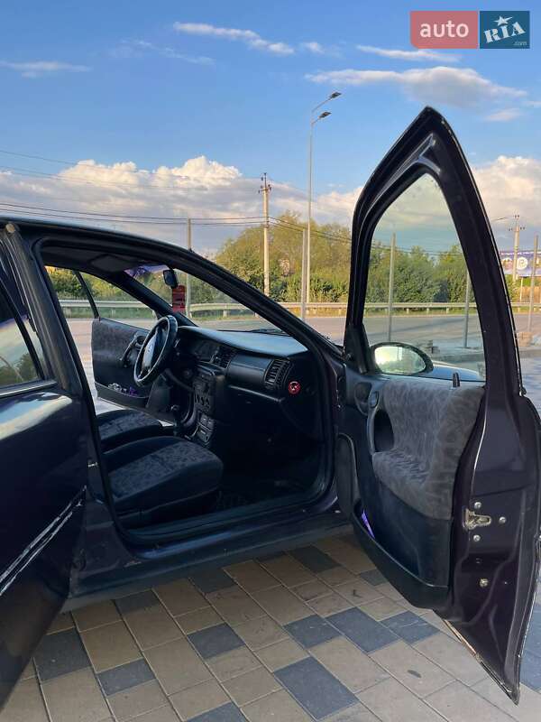 Седан Opel Vectra 1996 в Виннице