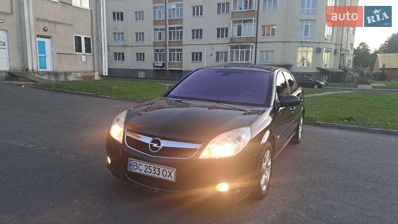 Лифтбек Opel Vectra 2006 в 