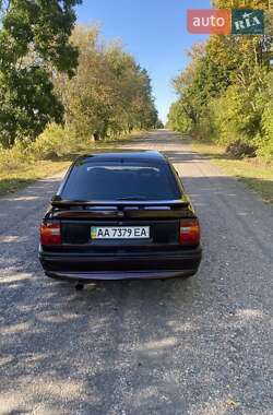 Лифтбек Opel Vectra 1991 в 