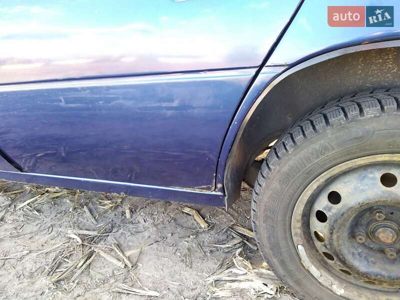 Седан Opel Vectra 1990 в Черкассах фото 12 Седан Opel Vectra 1990 в Черкассах