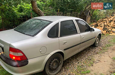 Седан Opel Vectra 1998 в Коломиї