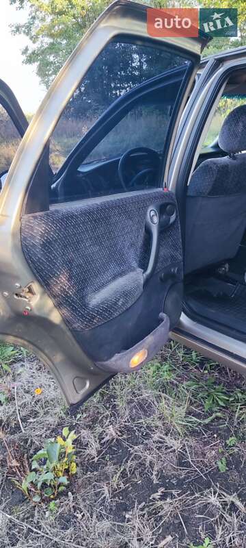 Седан Opel Vectra 1996 в Полтаве