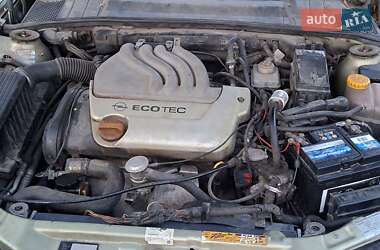 Седан Opel Vectra 1996 в 