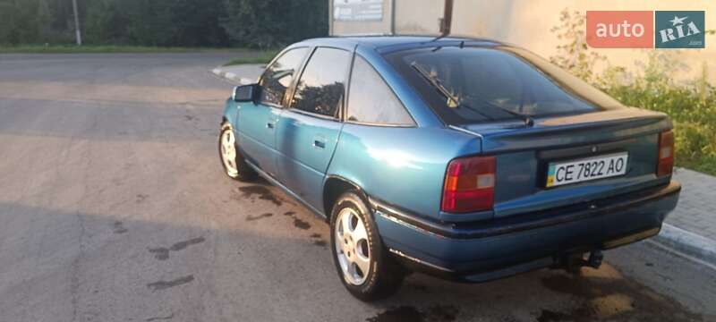 Лифтбек Opel Vectra 1992 в Стрые