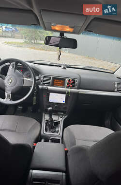 Лифтбек Opel Vectra 2006 в 