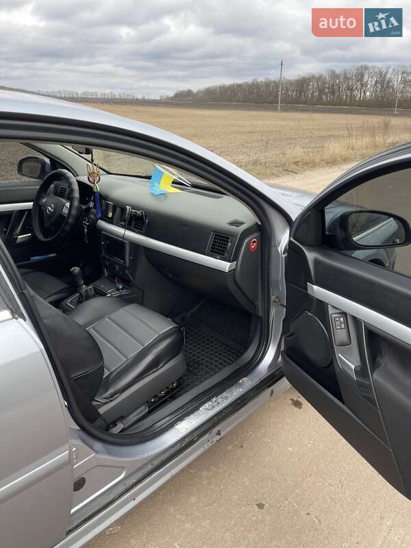 Лифтбек Opel Vectra 2003 в Кролевце фото 8 Лифтбек Opel Vectra 2003 в Кролевце