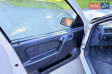 Лифтбек Opel Vectra 1992 в 