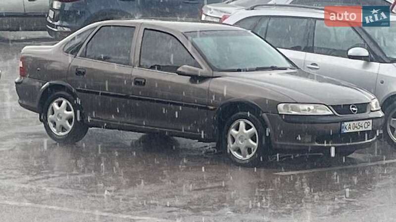 Седан Opel Vectra 1998 в 
