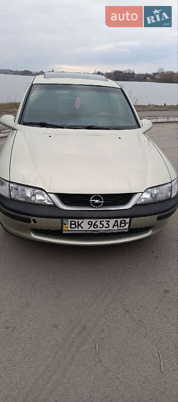 Седан Opel Vectra 1996 в Хмельницком