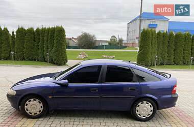 Лифтбек Opel Vectra 1997 в 