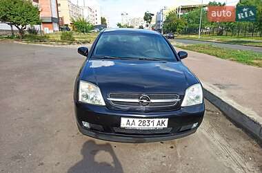 Седан Opel Vectra 2004 в Києві
