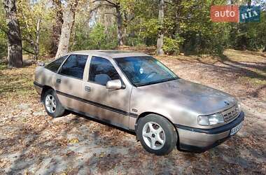 Лифтбек Opel Vectra 1992 в 