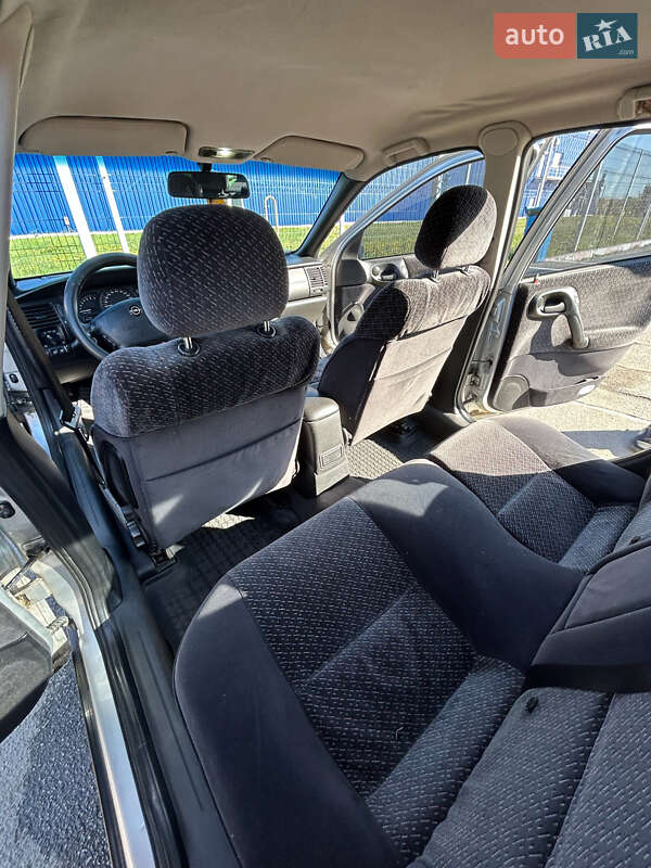 Седан Opel Vectra 1998 в Ставищі