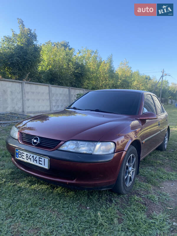 Лифтбек Opel Vectra 1997 в Одессе