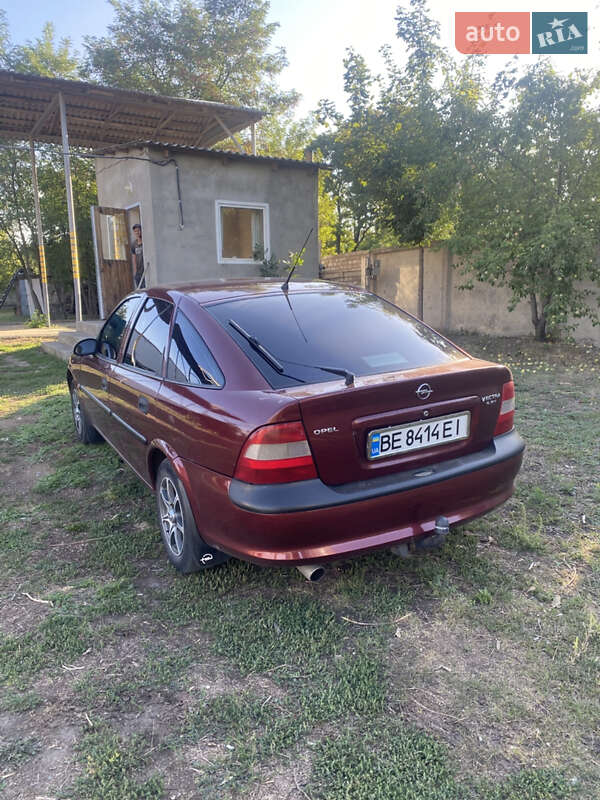 Лифтбек Opel Vectra 1997 в Одессе