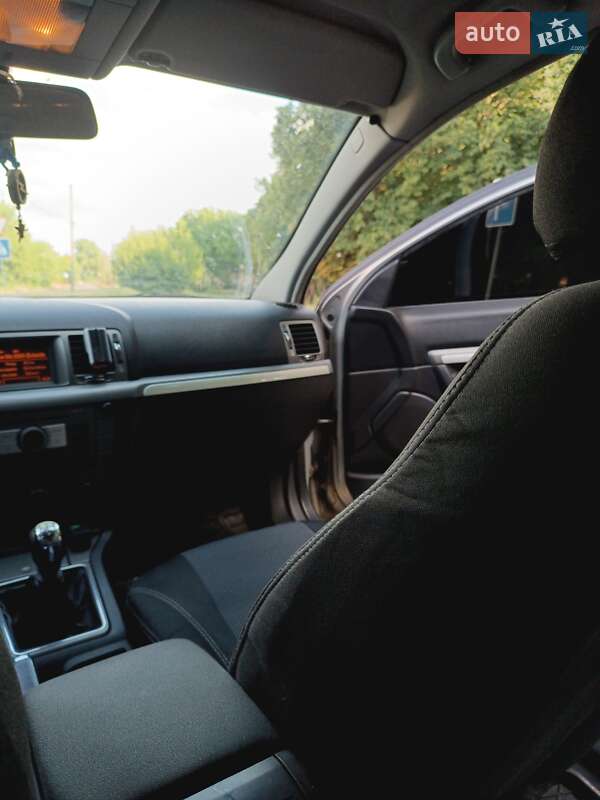 Седан Opel Vectra 2007 в Долинській