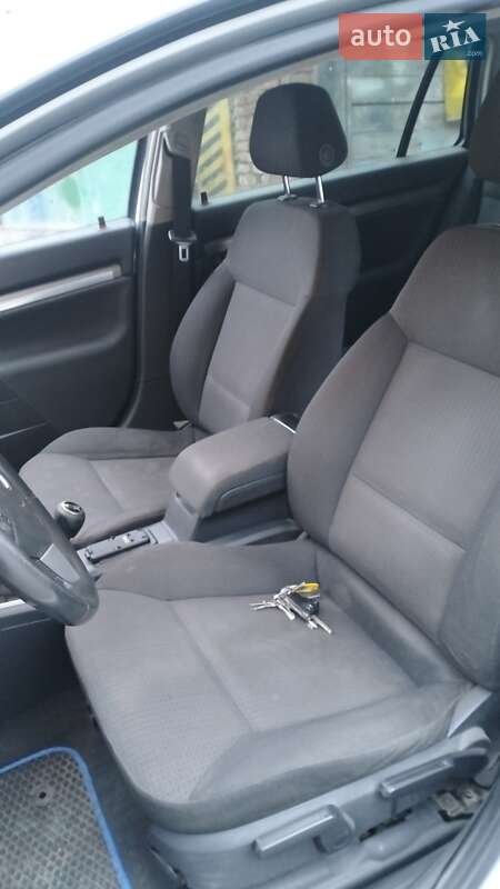 Универсал Opel Vectra 2006 в Тернополе