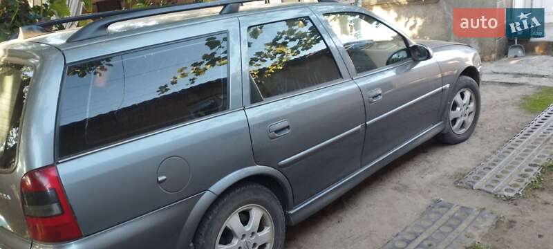 Універсал Opel Vectra 2001 в Білгороді-Дністровському