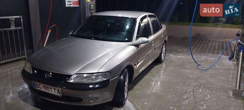 Седан Opel Vectra 1997 в 