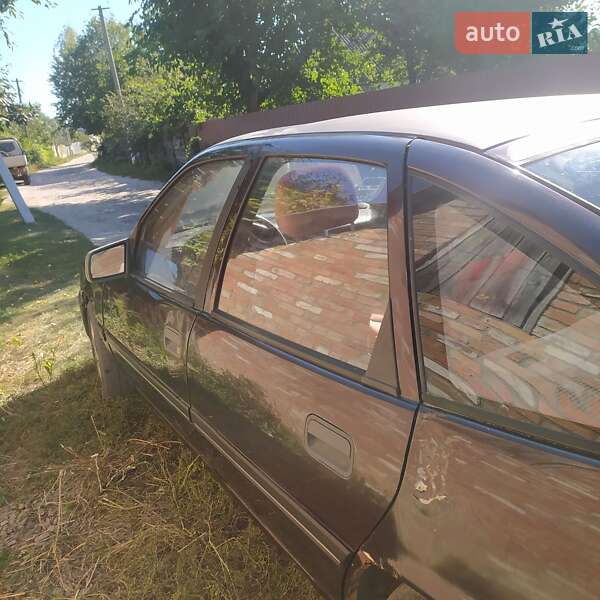 Седан Opel Vectra 1991 в Конотопі фото 3 Седан Opel Vectra 1991 в Конотопі