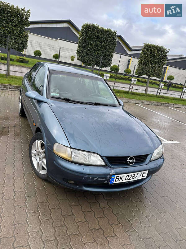 Седан Opel Vectra 1998 в Бродах
