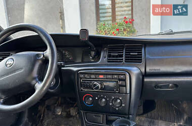 Седан Opel Vectra 1998 в 