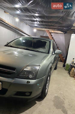 Лифтбек Opel Vectra 2004 в 
