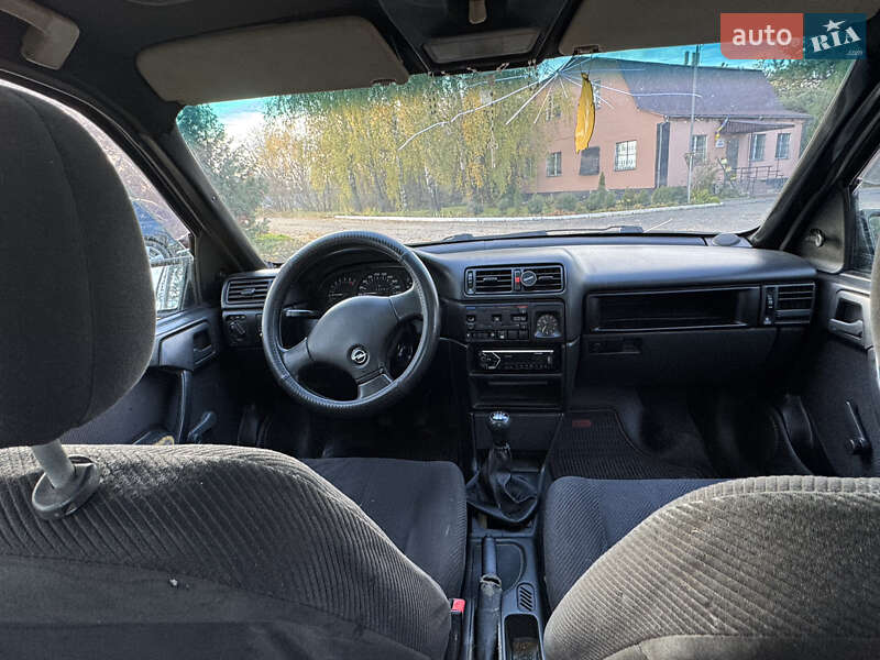 Седан Opel Vectra 1991 в Шостке фото 6 Седан Opel Vectra 1991 в Шостке