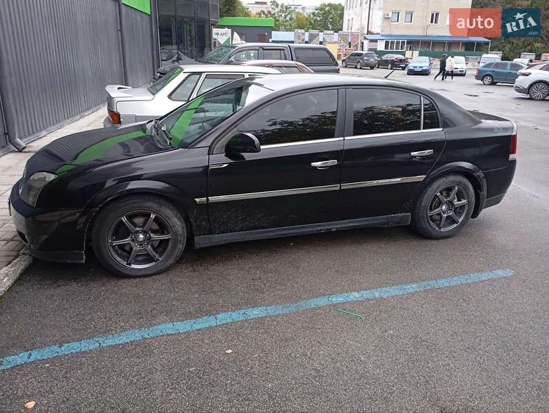 Седан Opel Vectra 2004 в Кам'янець-Подільському