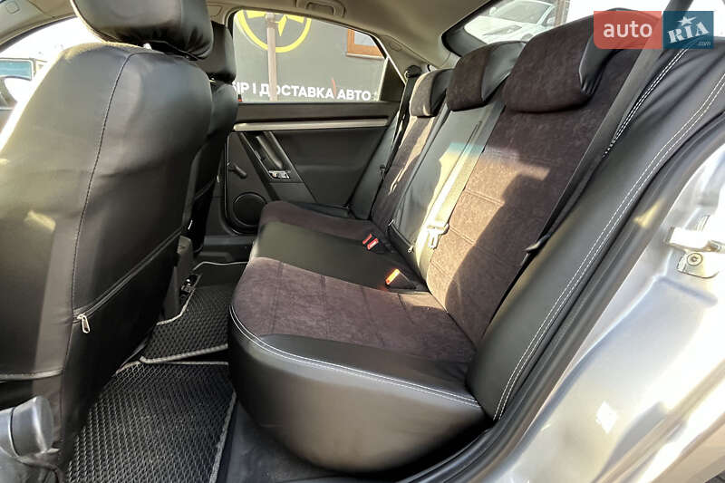 Ліфтбек Opel Vectra 2006 в Стрию фото 16 Ліфтбек Opel Vectra 2006 в Стрию