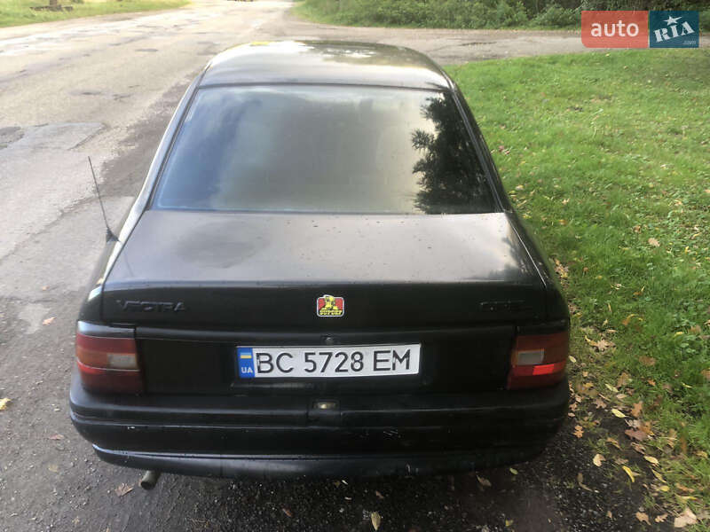 Седан Opel Vectra 1993 в Самборі