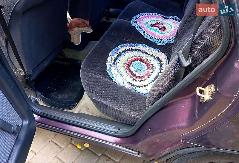 Седан Opel Vectra 1990 в Новоукраинке