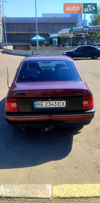 Седан Opel Vectra 1991 в Николаеве фото 2 Седан Opel Vectra 1991 в Николаеве
