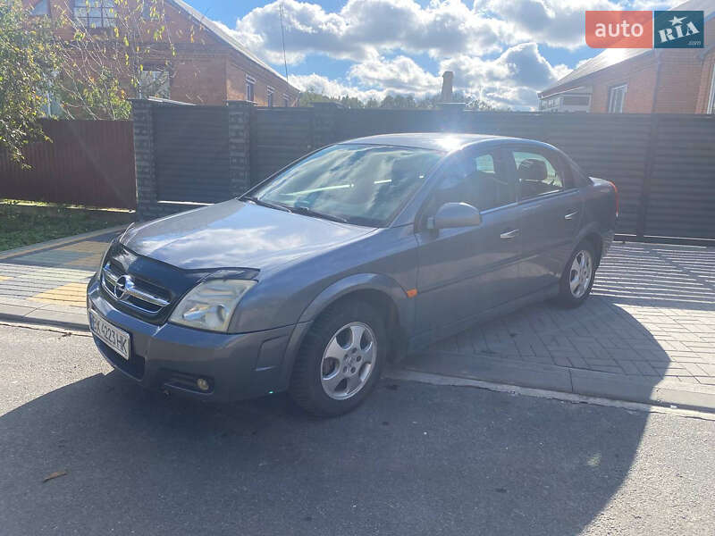 Седан Opel Vectra 2004 в  фото Седан Opel Vectra 2004 в