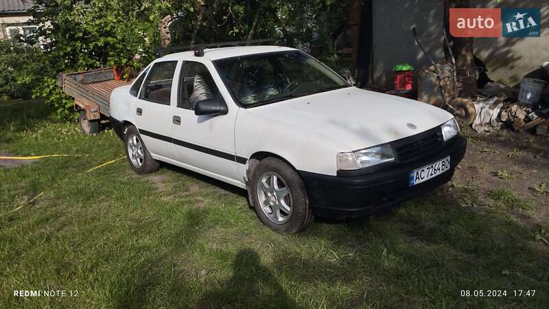 Седан Opel Vectra 1990 в Луцьку фото Седан Opel Vectra 1990 в Луцьку