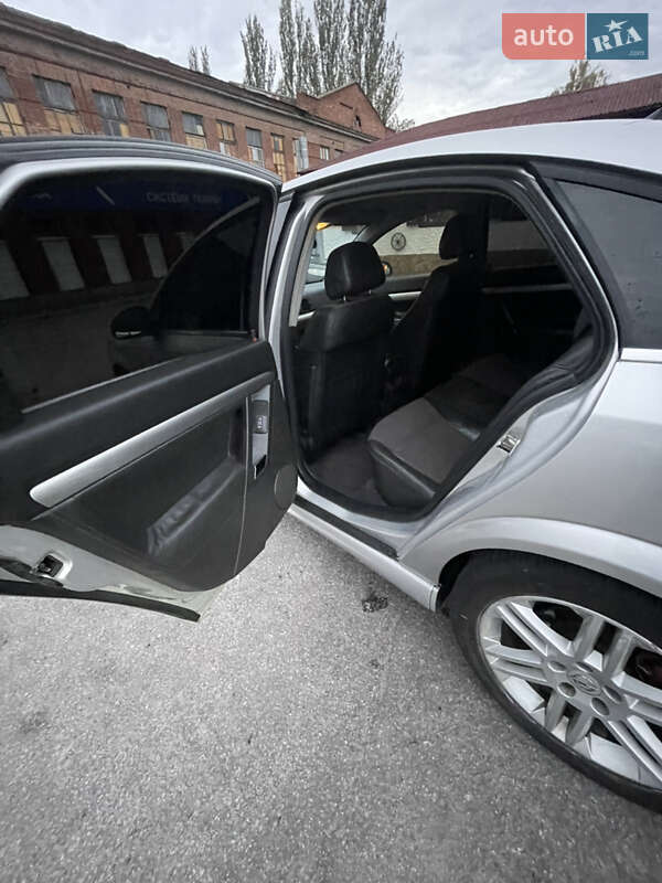 Ліфтбек Opel Vectra 2002 в Кременчуці фото 11 Ліфтбек Opel Vectra 2002 в Кременчуці