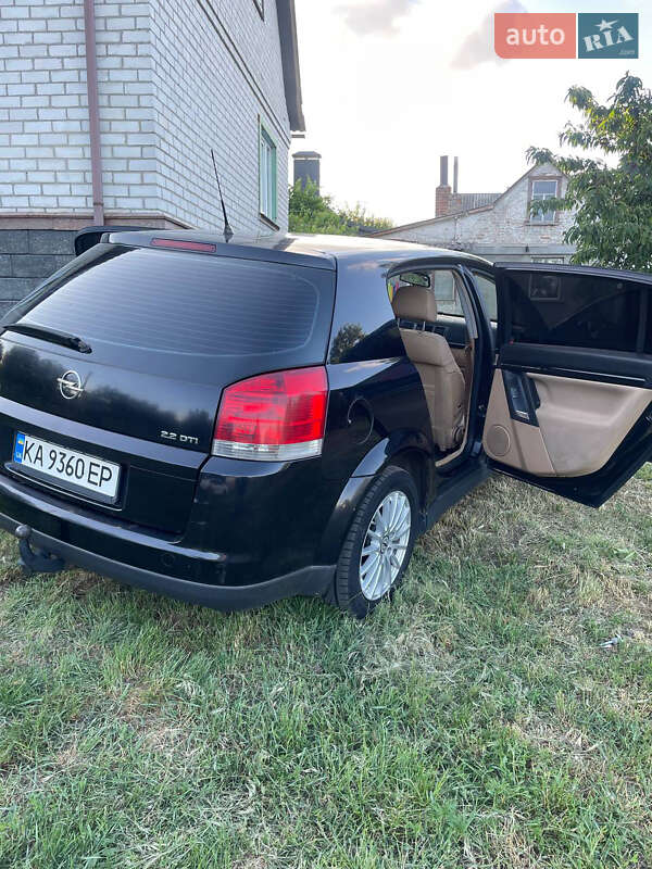 Ліфтбек Opel Vectra 2003 в Золотоноші