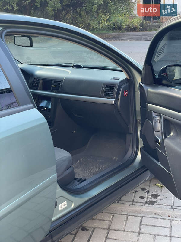 Седан Opel Vectra 2003 в Славянске фото 7 Седан Opel Vectra 2003 в Славянске