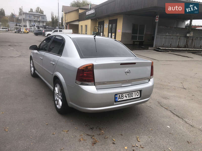 Седан Opel Vectra 2005 в Виннице