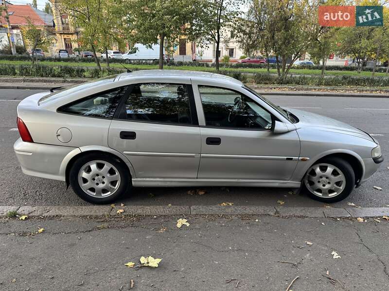 Лифтбек Opel Vectra 1999 в Николаеве фото 4 Лифтбек Opel Vectra 1999 в Николаеве