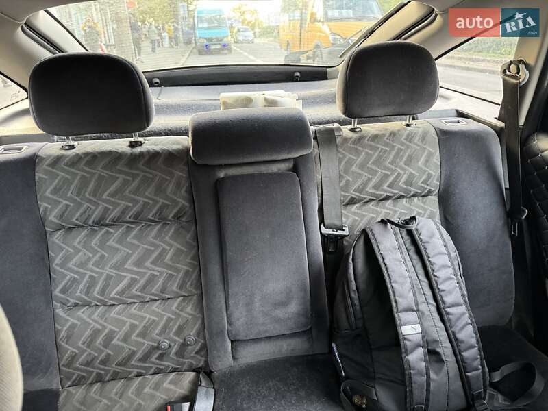 Лифтбек Opel Vectra 1999 в Николаеве фото 7 Лифтбек Opel Vectra 1999 в Николаеве