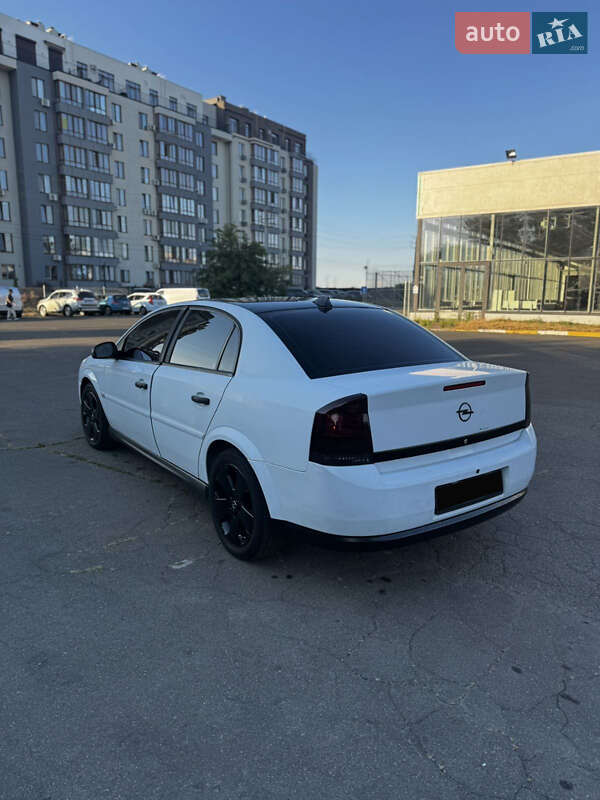 Седан Opel Vectra 2003 в Березовке фото 2 Седан Opel Vectra 2003 в Березовке