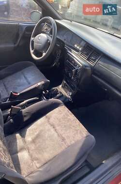 Седан Opel Vectra 1998 в 