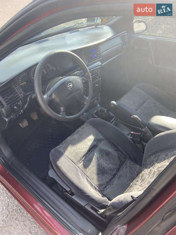 Седан Opel Vectra 1997 в Запорожье фото 11 Седан Opel Vectra 1997 в Запорожье