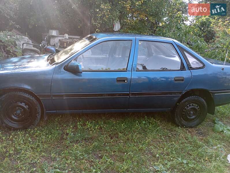 Седан Opel Vectra 1989 в Печенігах фото 2 Седан Opel Vectra 1989 в Печенігах
