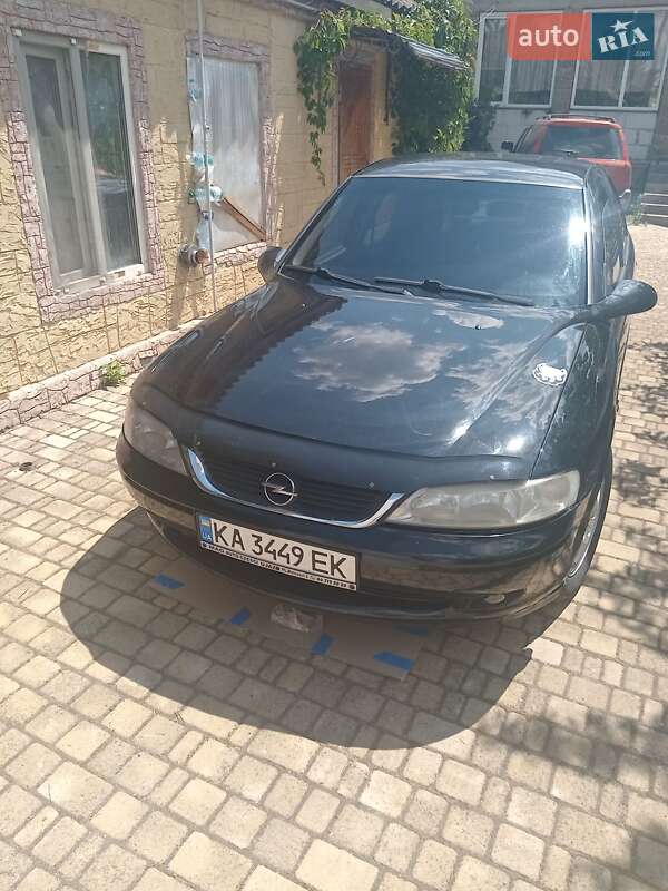 Седан Opel Vectra 1999 в  фото Седан Opel Vectra 1999 в