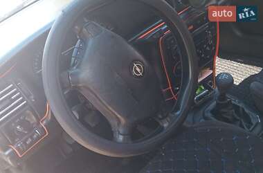 Седан Opel Vectra 1999 в  фото 35 Седан Opel Vectra 1999 в