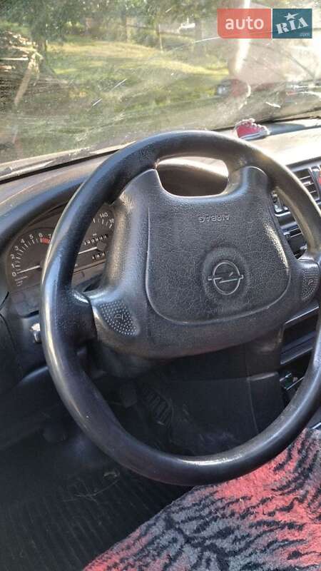Седан Opel Vectra 1994 в Ивано-Франковске фото 7 Седан Opel Vectra 1994 в Ивано-Франковске