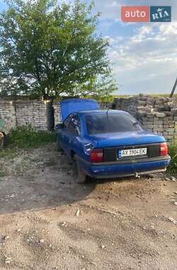 Седан Opel Vectra 1990 в  фото 5 Седан Opel Vectra 1990 в